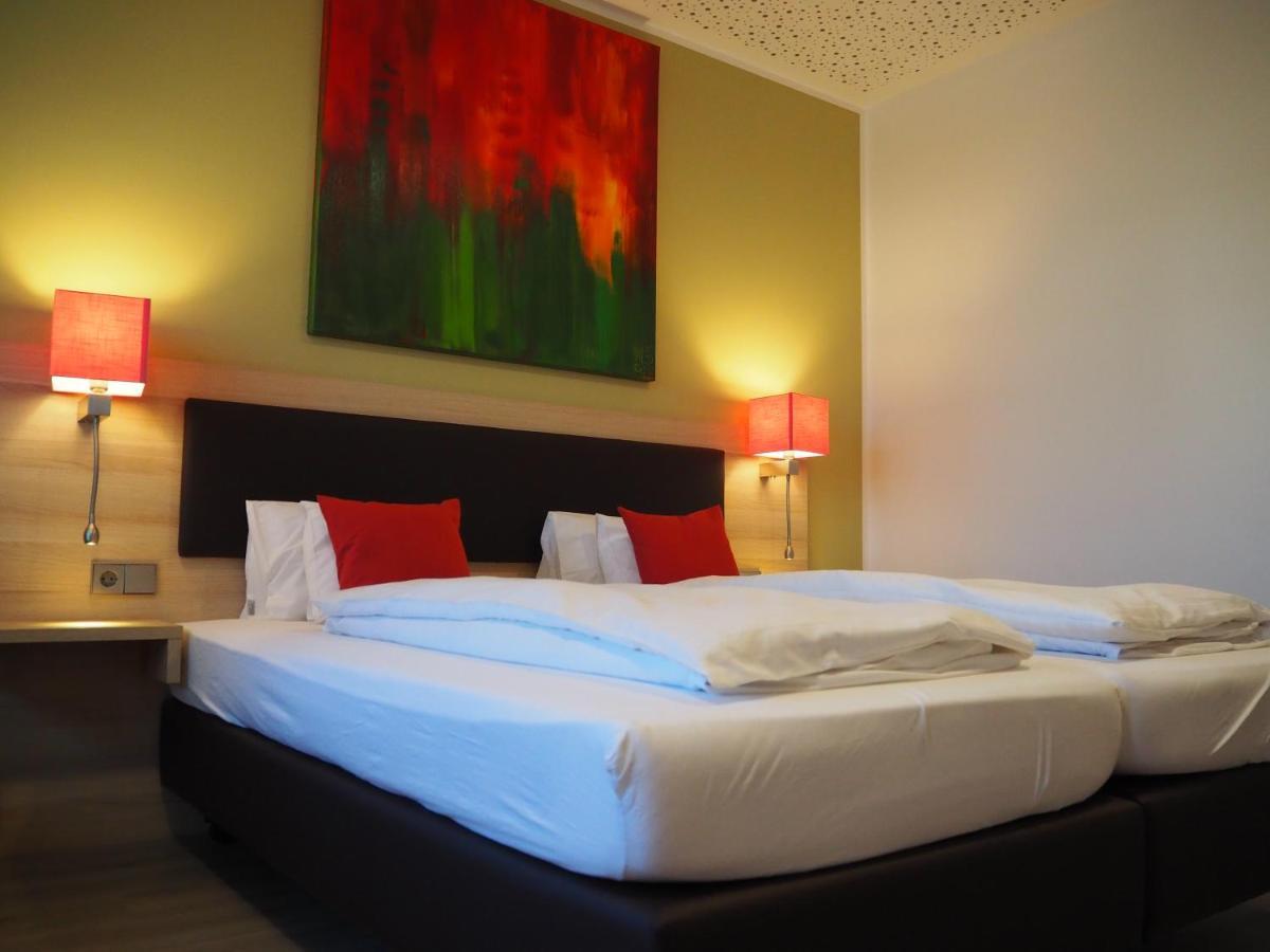Hotel „Zur Linde“ Ehingen  Luaran gambar